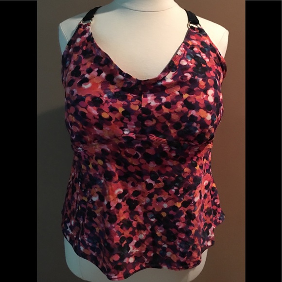 Xhilaration Other - 🌴Xhilaration Sz 4(22/24W)Multicolored Tankini Top